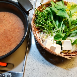 仕込み10分!　葱姜醤とキムチの素でピリ辛鍋つゆ